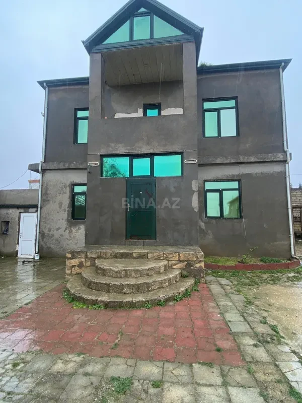 Kirayə verilir 3 otaqlı həyət evi 90 m²