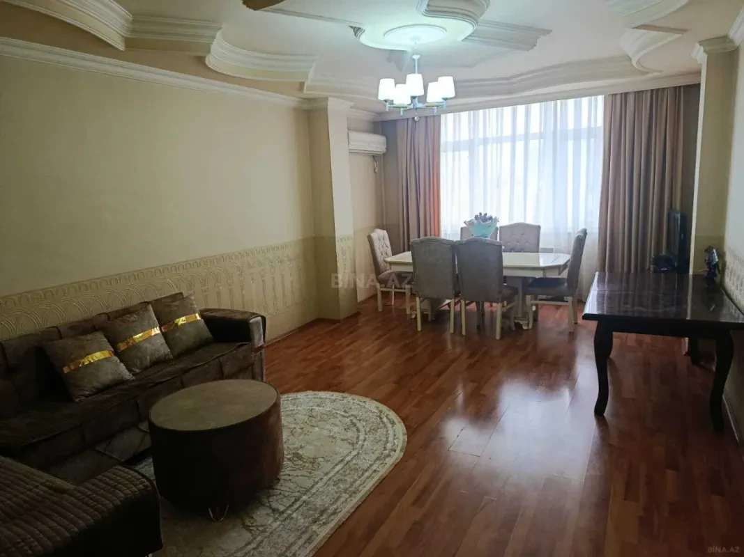 Kirayə verilir 2 otaqlı mənzil 100 m²