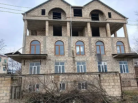 Satılır həyət evi 1200 m² — Qusar 1200.00 m²