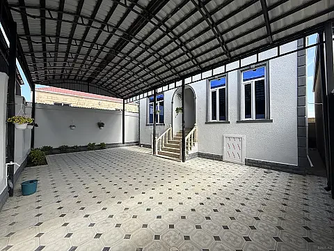 Satılır 4 otaqlı həyət evi 130 m² — Bakı 4 otaq 130.00 m²