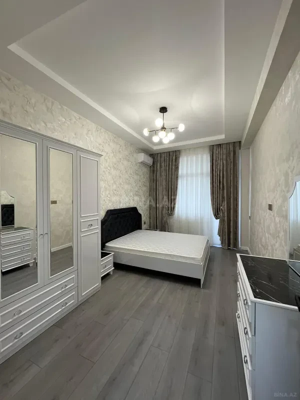 Kirayə verilir 2 otaqlı mənzil 100 m²