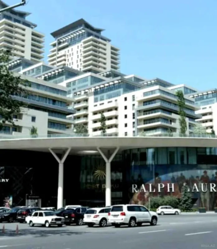 Kirayə verilir 4 otaqlı mənzil 200 m²