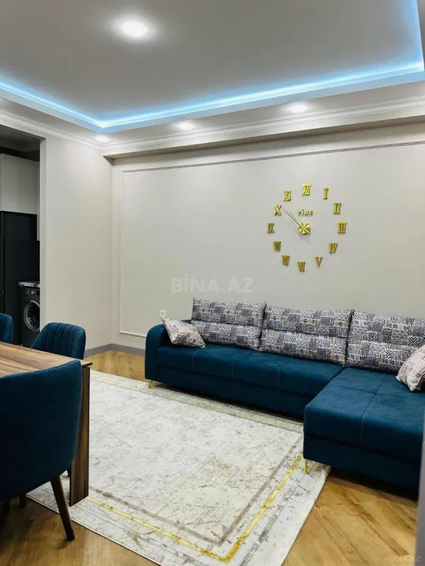 Kirayə verilir 2 otaqlı mənzil 61 m²