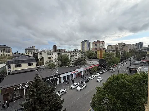 Satılır 1 otaqlı mənzil 35 m² — Bakı, Memar Əcəmi yanı 1 otaq 35.00 m²