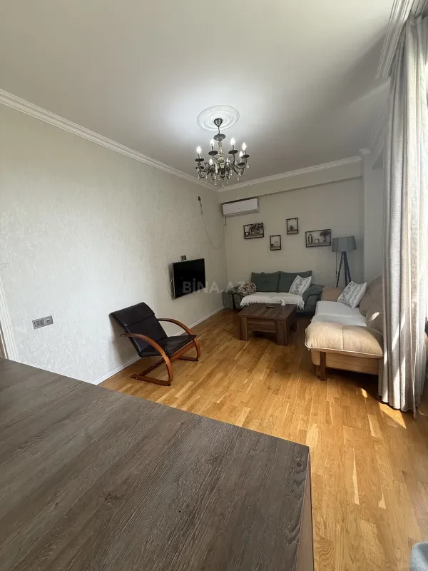 Satılır 3 otaqlı mənzil 88 m²