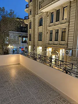Satılır 3 otaqlı mənzil 100 m² — Bakı, Nizami 3 otaq 100.00 m²