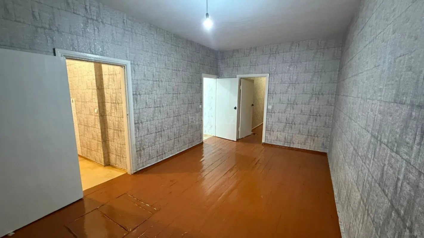 Satılır 2 otaqlı mənzil 45 m²