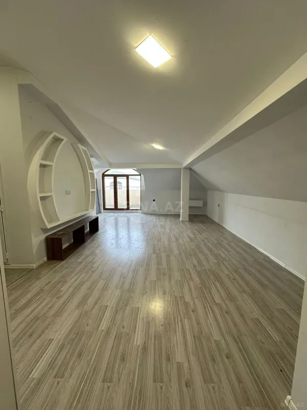 Satılır 2 otaqlı mənzil 70 m²