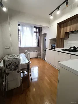 Kirayə verilir 2 otaqlı mənzil 60 m² — Bakı, Nəsimi 2 otaq 60.00 m²