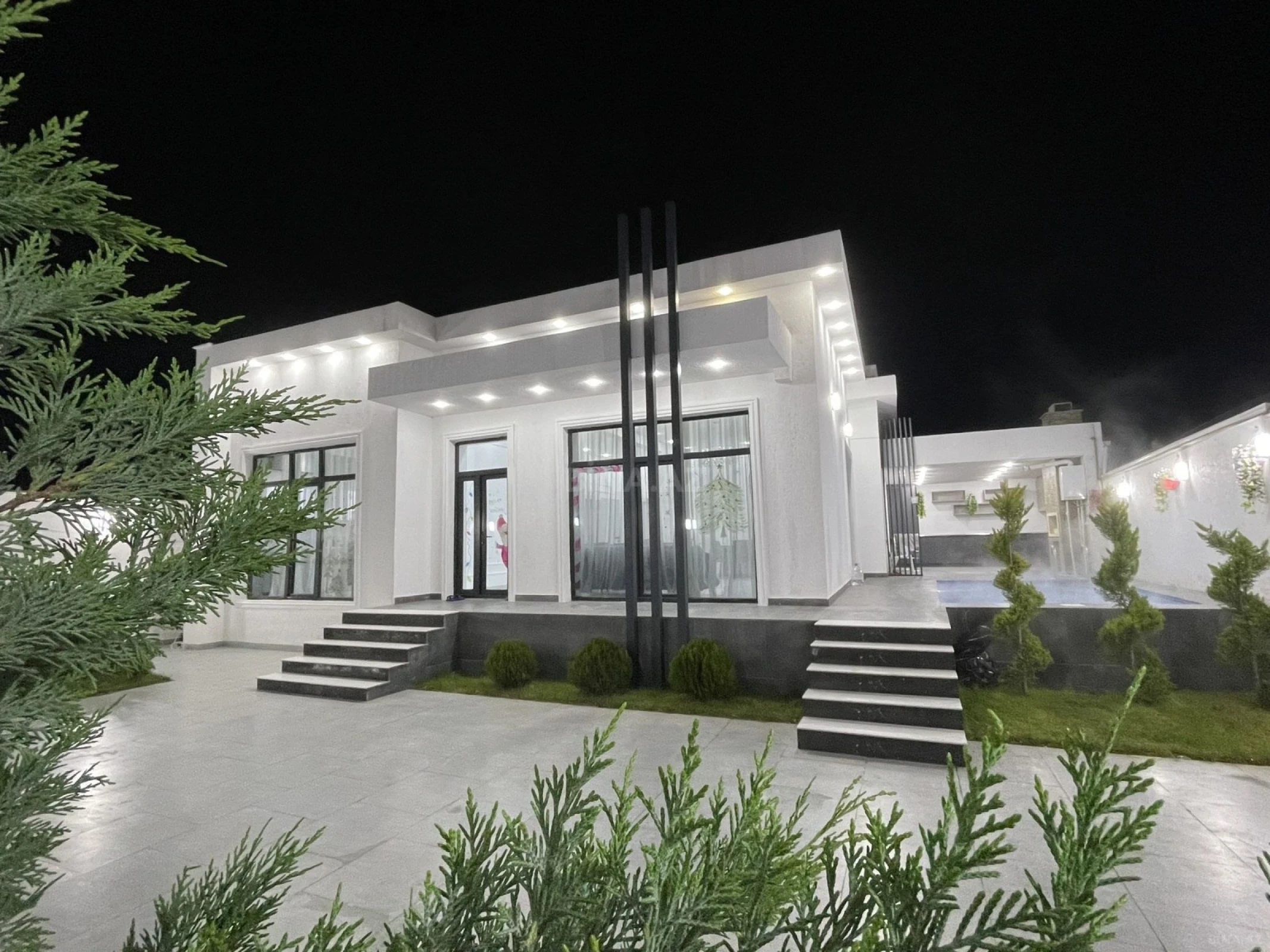Kirayə verilir 4 otaqlı həyət evi 250 m²