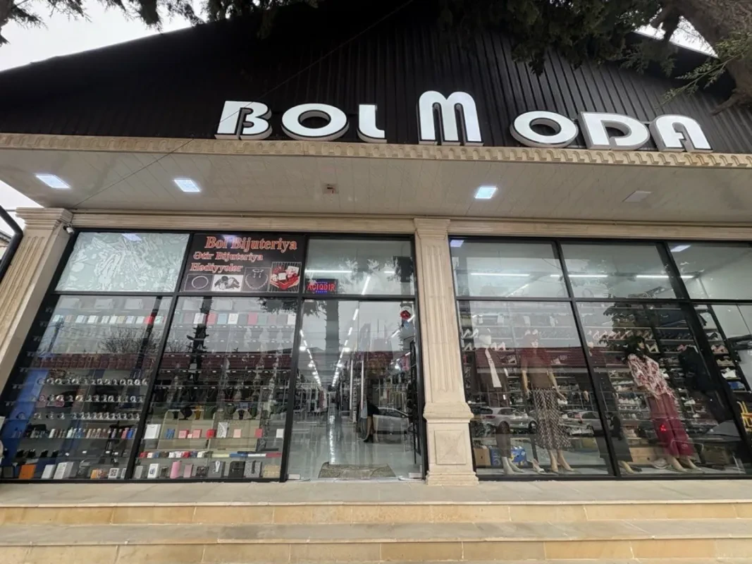 Satılır obyekt 500 m²