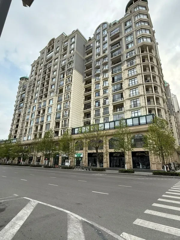 Kirayə verilir 2 otaqlı mənzil 100 m²