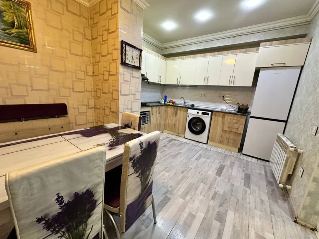 Kirayə verilir 2 otaqlı mənzil 55 m²