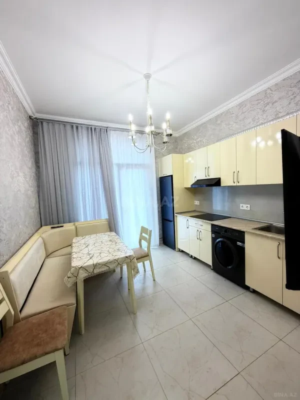 Kirayə verilir 2 otaqlı mənzil 60 m²