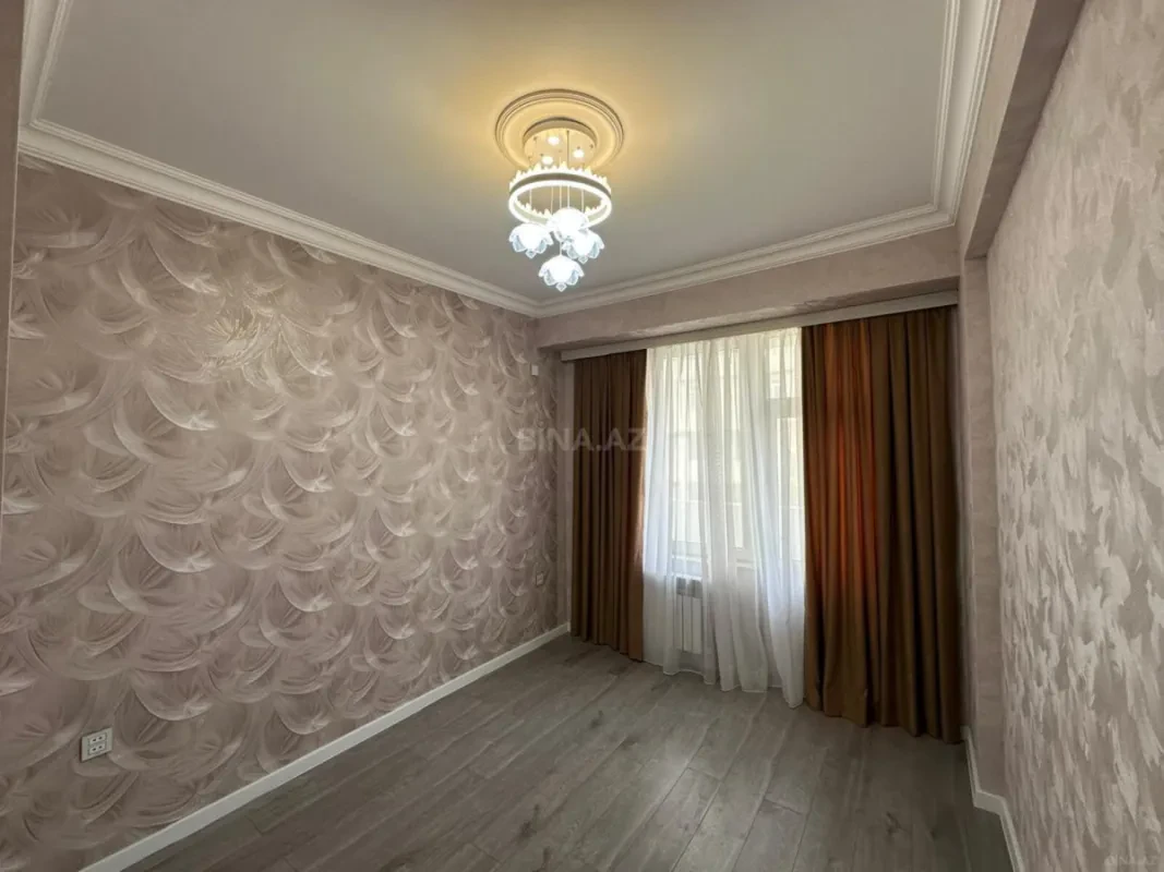 Satılır 3 otaqlı mənzil 76 m²
