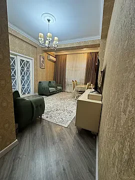 Satılır 2 otaqlı mənzil 61 m² — Bakı, Memar Əcəmi yanı 2 otaq 61.00 m²