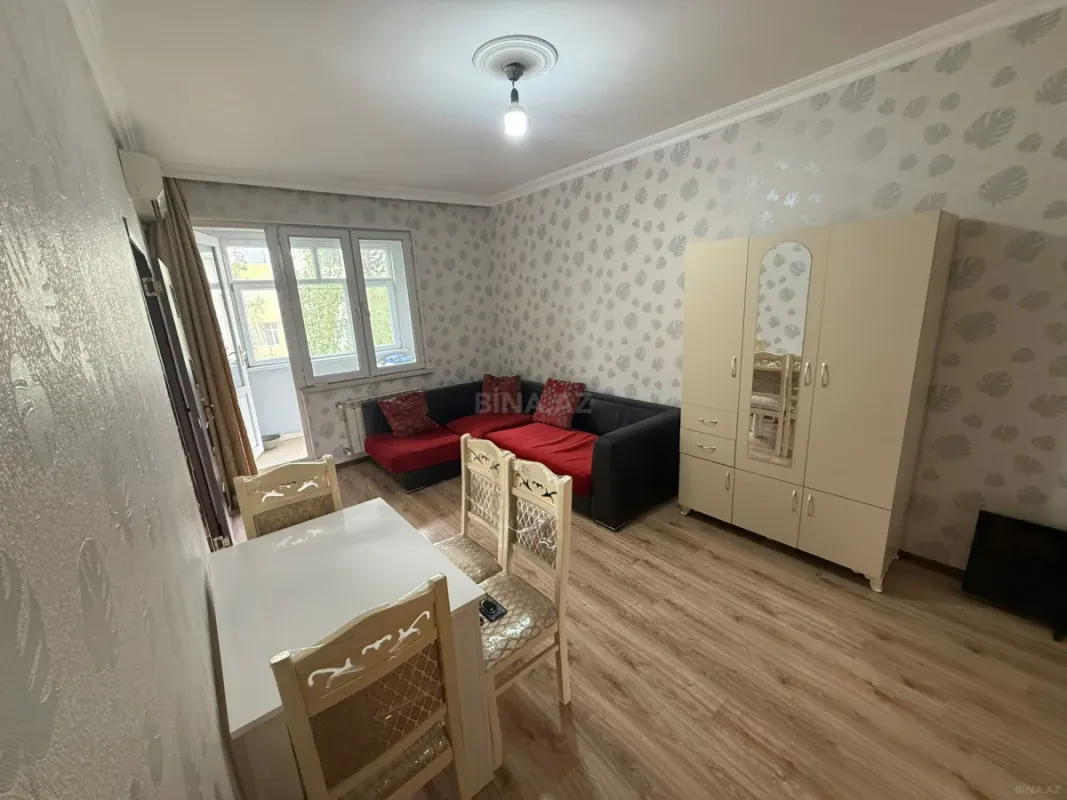 Kirayə verilir 2 otaqlı mənzil 65 m²