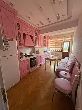 Kirayə verilir 4 otaqlı mənzil 178 m² — Bakı 4 otaq 178.00 m²