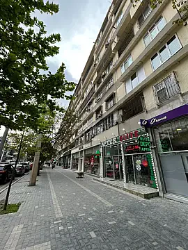 Satılır 5 otaqlı mənzil 150 m² — Bakı 5 otaq 150.00 m²