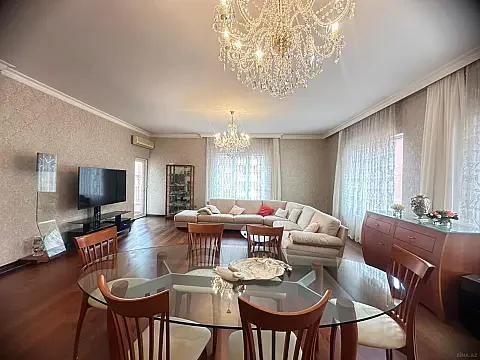 Satılır 4 otaqlı mənzil 240 m² — Bakı, Nəsimi 4 otaq 240.00 m²