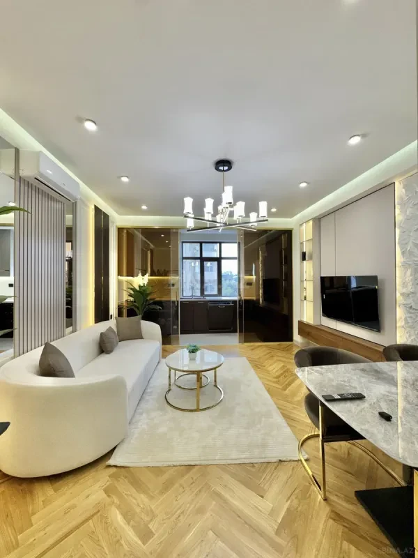 Satılır 3 otaqlı mənzil 98 m²