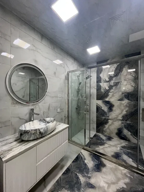 Kirayə verilir 4 otaqlı mənzil 160 m²