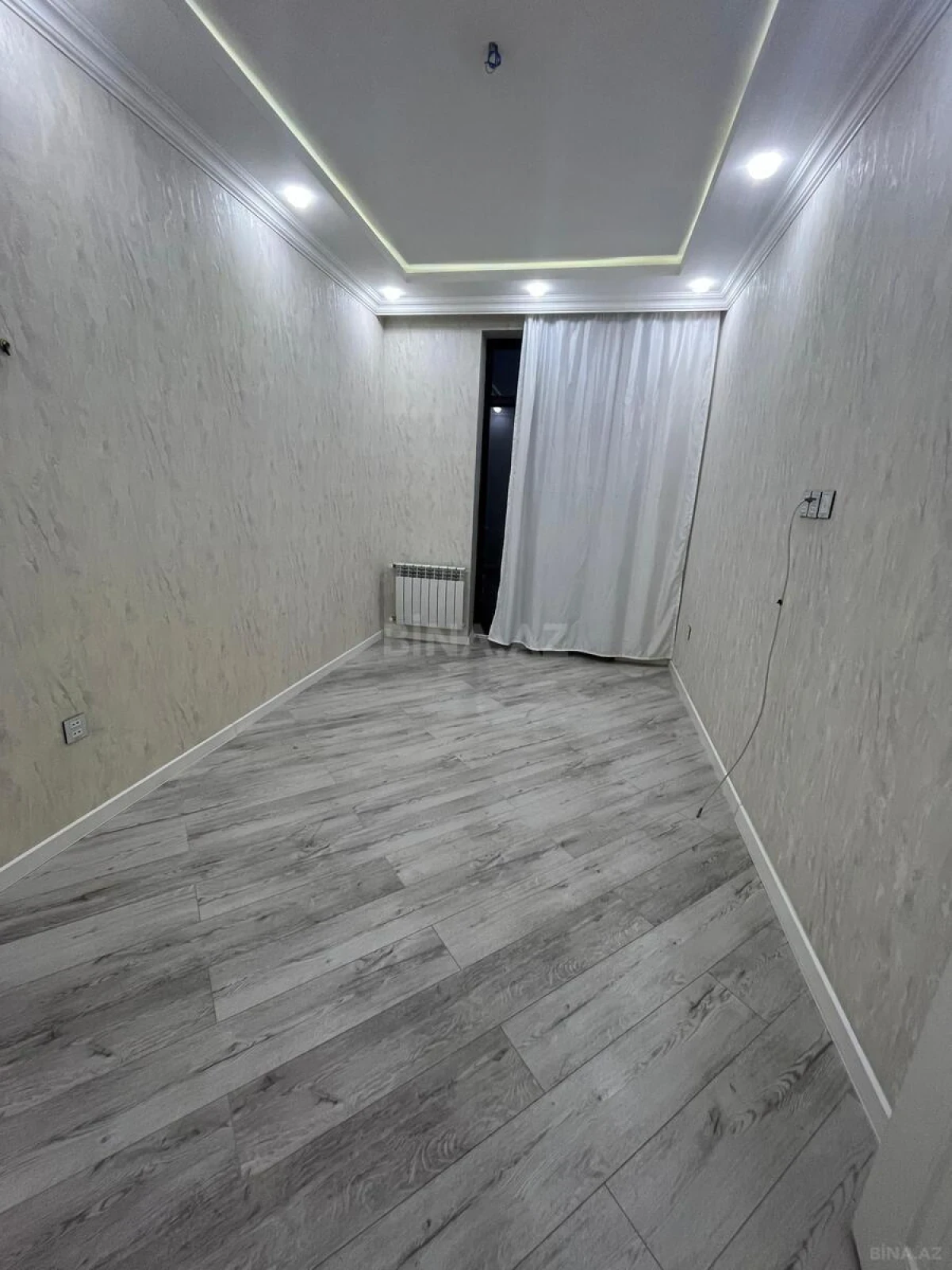 Kirayə verilir 4 otaqlı mənzil 160 m²