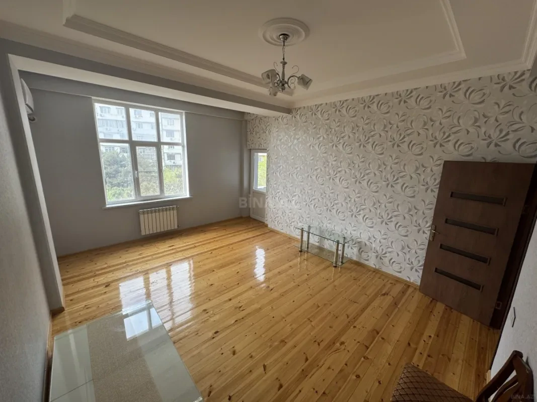 Kirayə verilir 2 otaqlı mənzil 65 m²