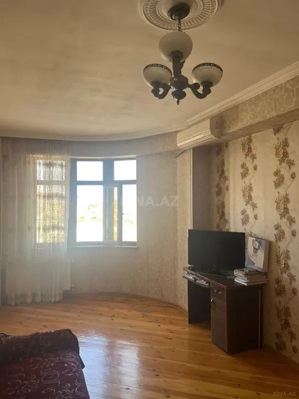 Satılır 2 otaqlı mənzil 100 m²