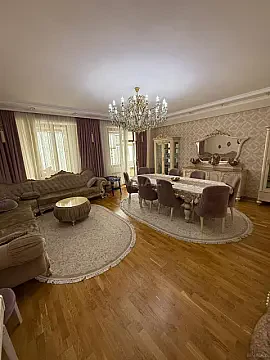 Satılır 4 otaqlı mənzil 167 m² — Bakı, İnşaatçılar 4 otaq 167.00 m²