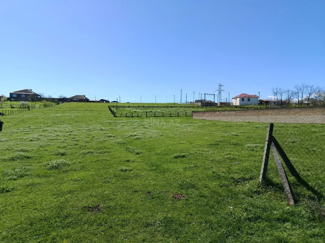 Satılır torpaq sahəsi 12 m²