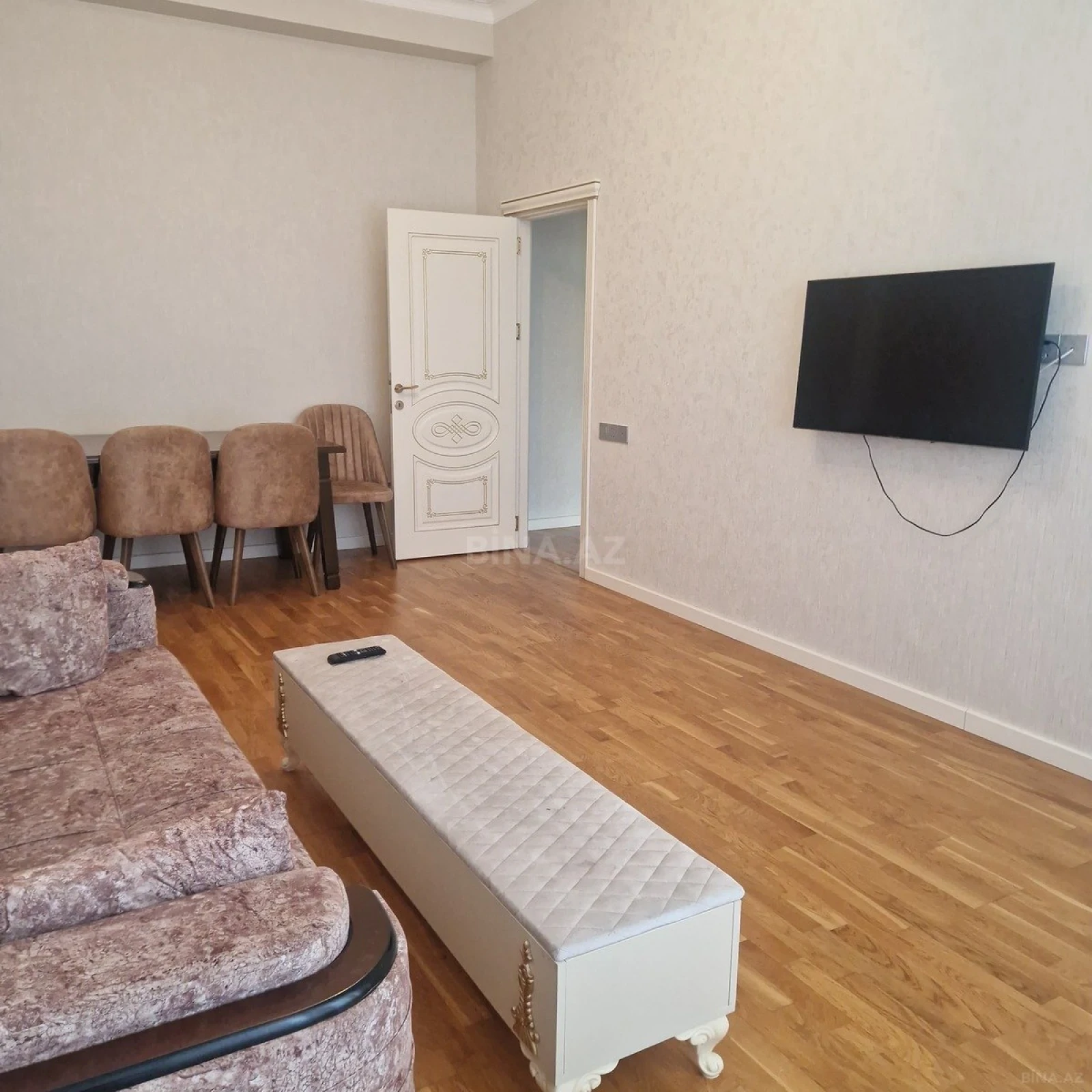 Kirayə verilir 2 otaqlı mənzil 62 m²