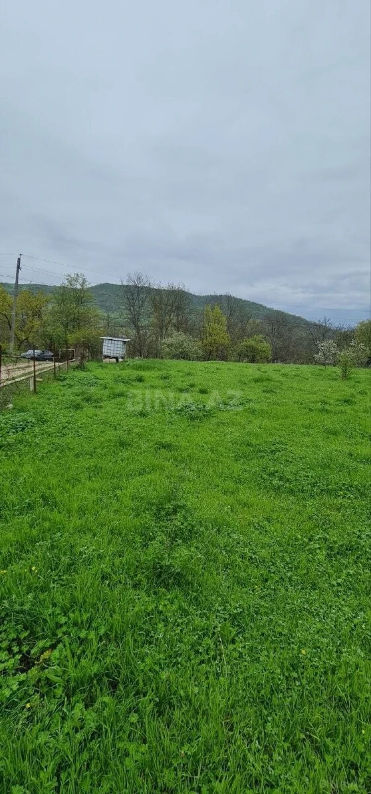 Satılır torpaq sahəsi 12 m²