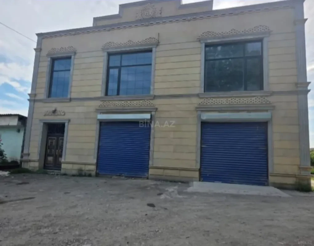 Satılır obyekt 278 m²