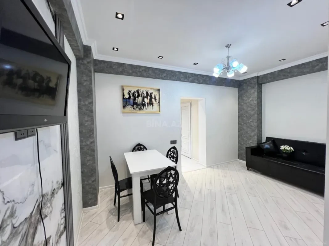 Satılır 2 otaqlı mənzil 42 m²