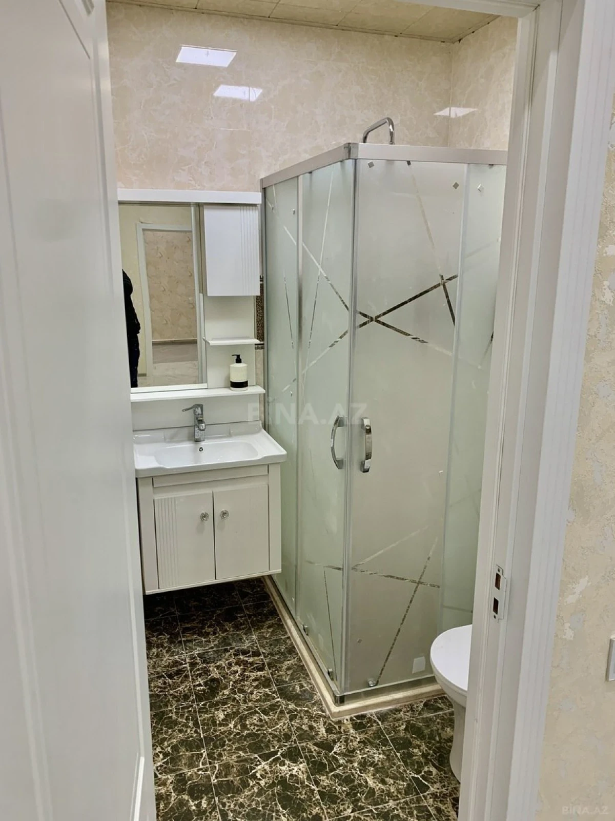 Satılır 3 otaqlı mənzil 84.6 m²