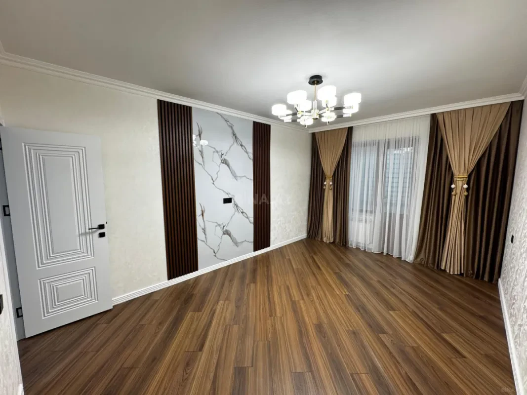 Satılır 2 otaqlı mənzil 67 m²