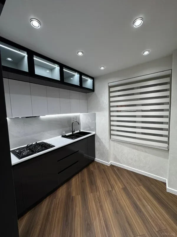 Satılır 2 otaqlı mənzil 67 m²