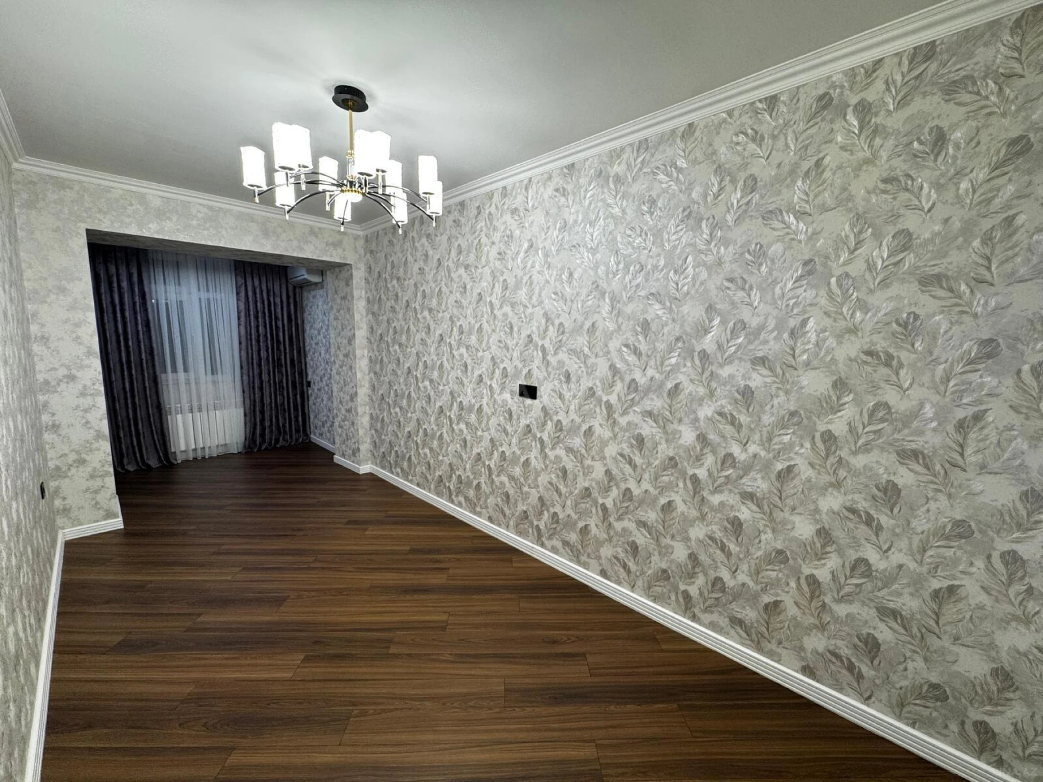 Satılır 2 otaqlı mənzil 67 m²