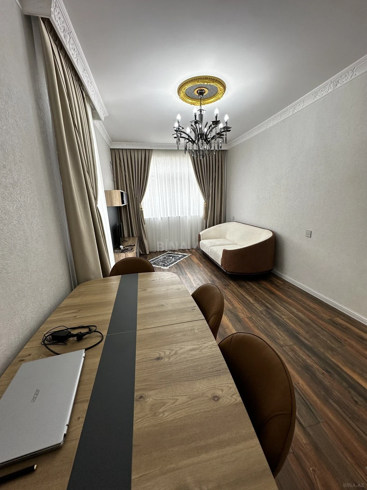 Satılır 2 otaqlı mənzil 63 m²