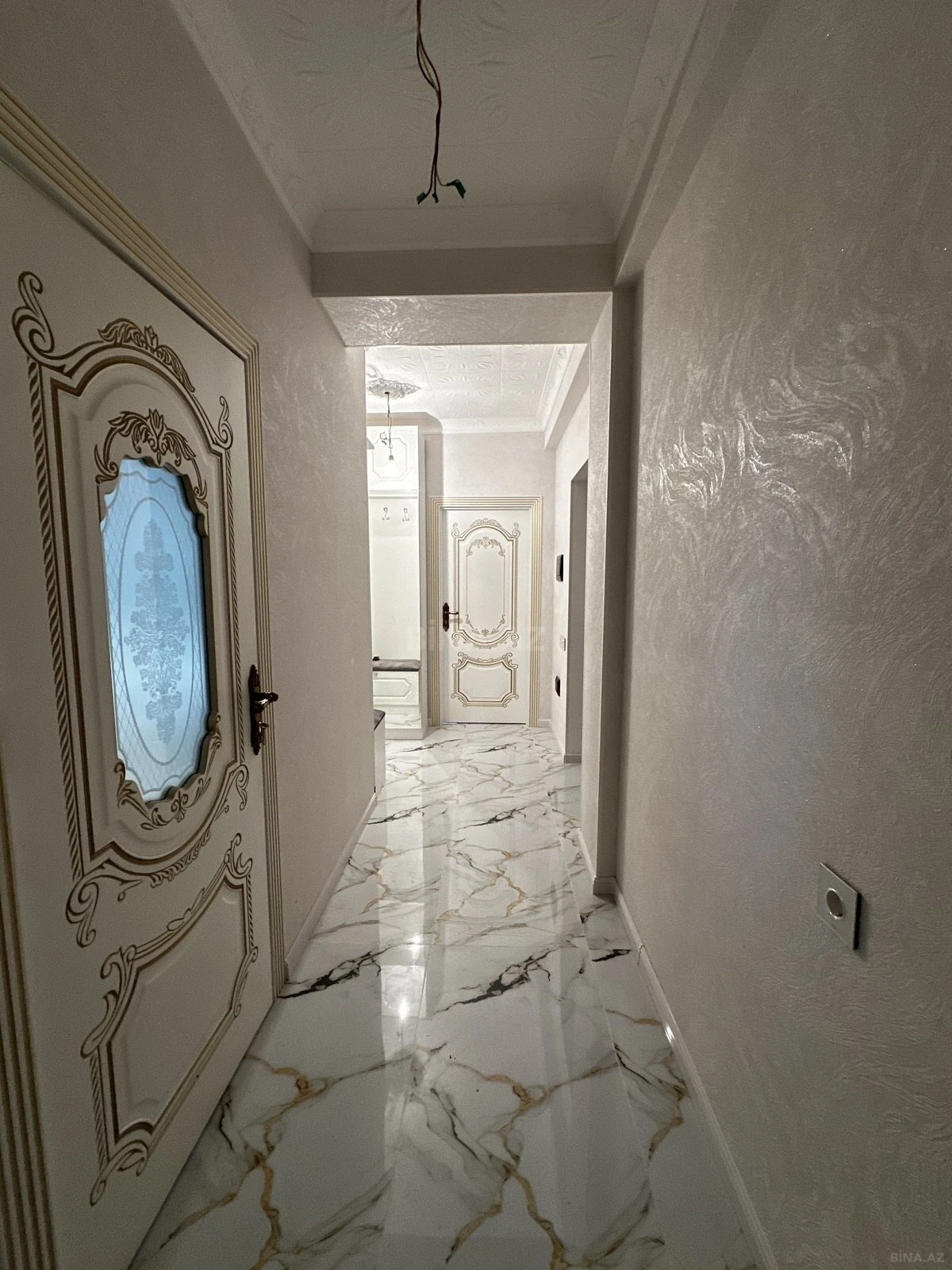 Satılır 2 otaqlı mənzil 63 m²