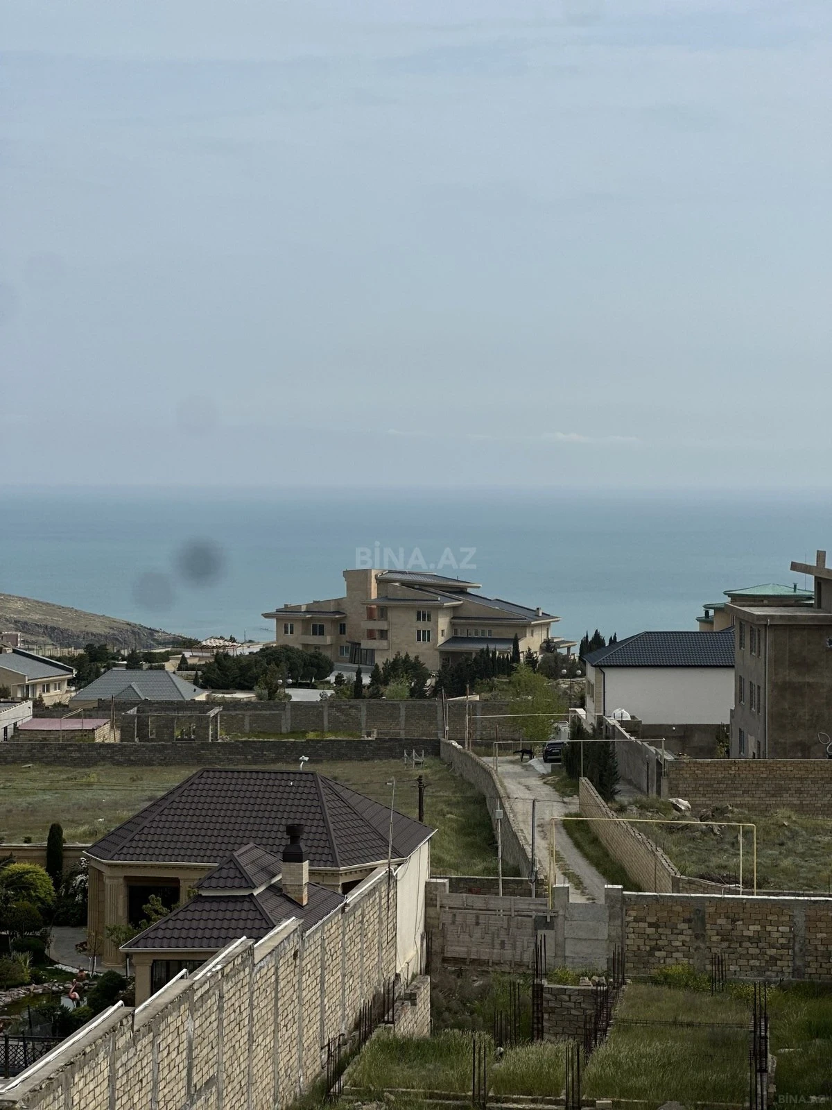 Satılır 2 otaqlı mənzil 63 m²