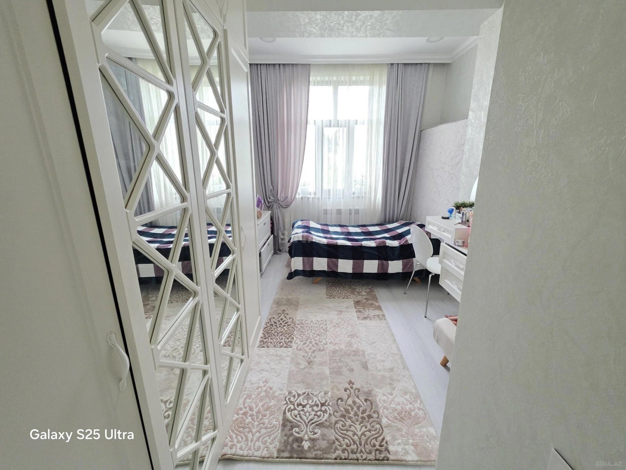 Satılır 2 otaqlı mənzil 60 m²