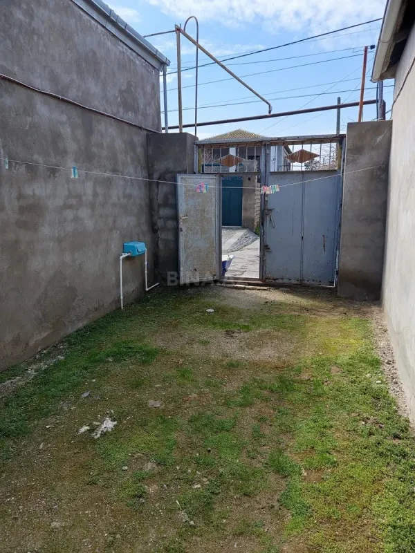 Satılır 2 otaqlı həyət evi 50 m²