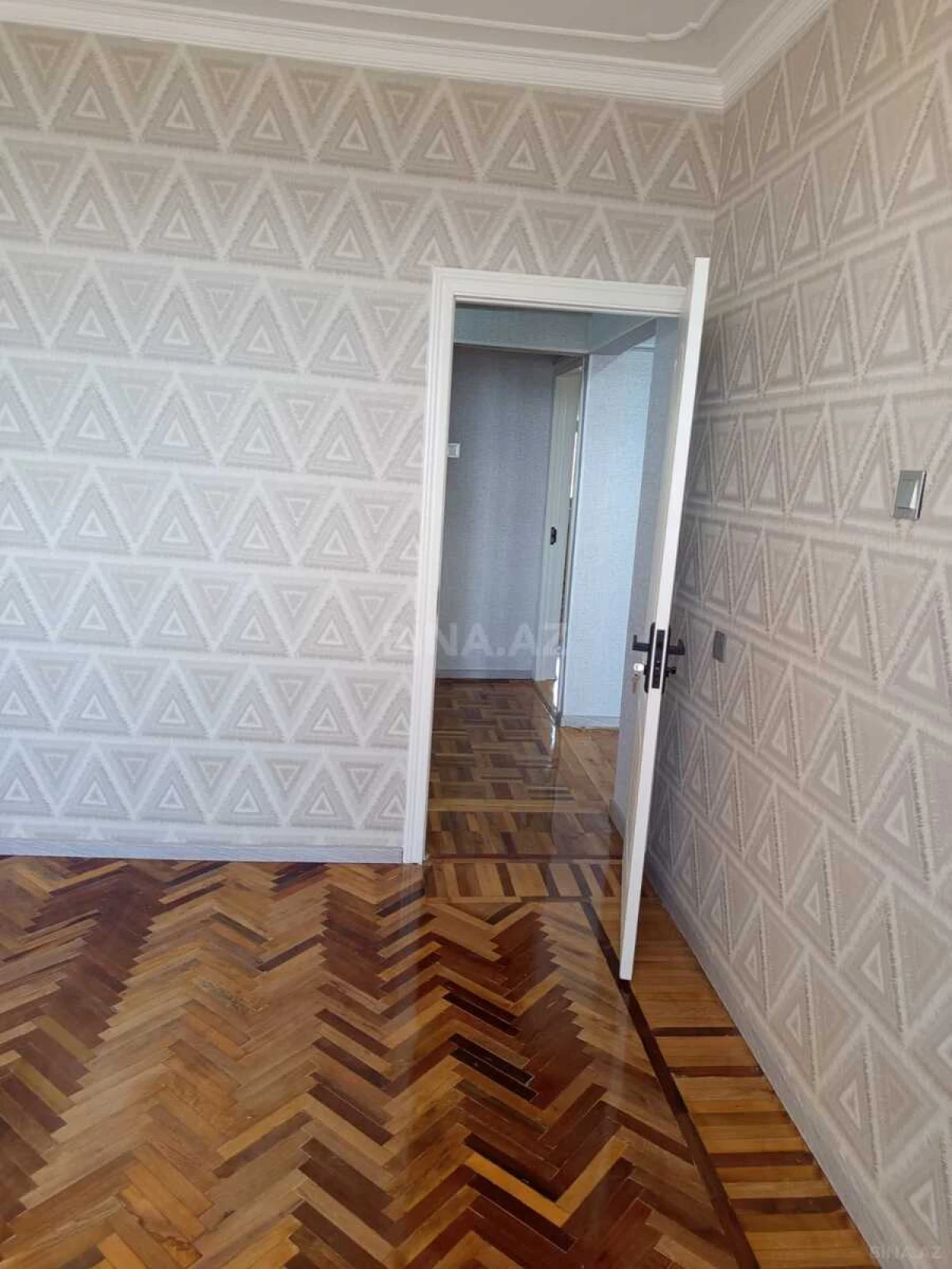 Satılır 3 otaqlı mənzil 100 m²