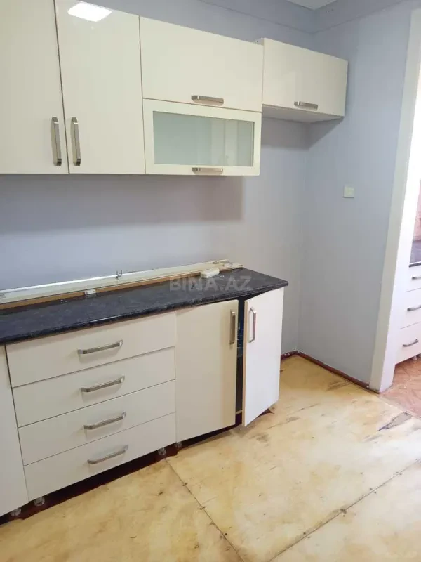Satılır 3 otaqlı mənzil 100 m²