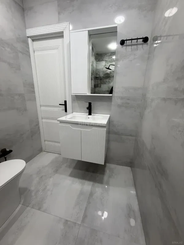 Satılır 2 otaqlı mənzil 47 m²
