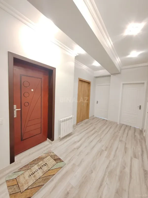 Kirayə verilir 3 otaqlı mənzil 110 m²