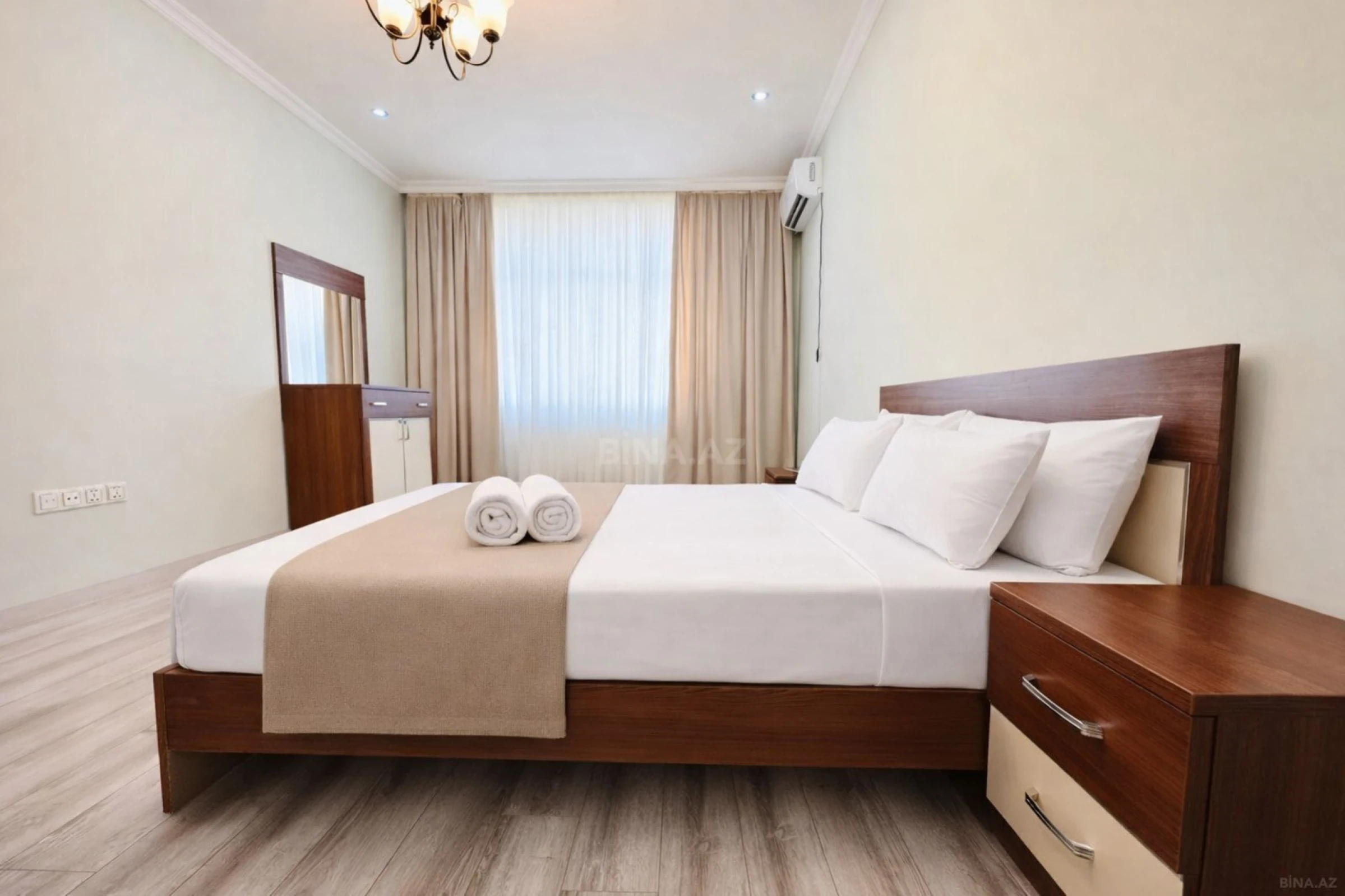 Kirayə verilir 3 otaqlı mənzil 110 m²