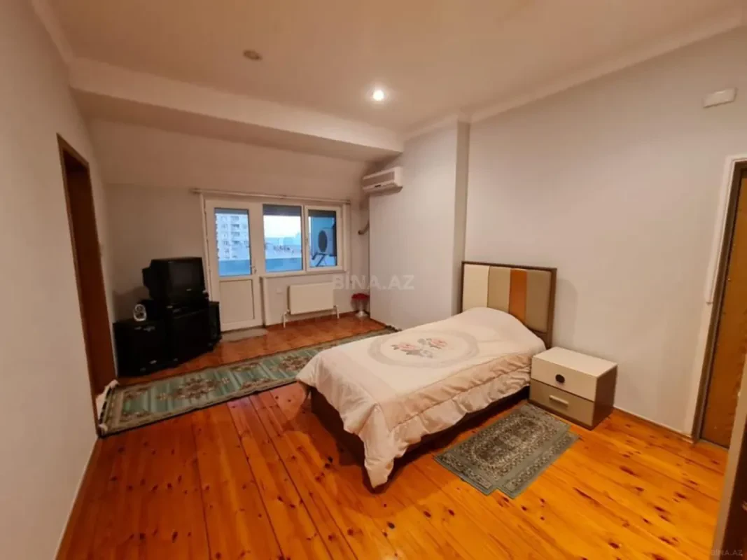 Kirayə verilir 6 otaqlı mənzil 320 m²